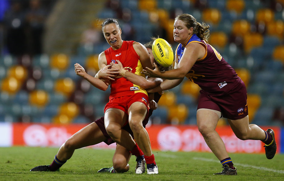 AFL 2016 Rd 04 - Brisbane v Gold Coast BRISBANE, AUSTRALIA - APRIL 16: Womens AFL match between the Brisbane Lions and the Gold Coast Suns at The Gabba, Brisbane on April 16, 2016. (Photo by Jason O'Brien/AFL Media)